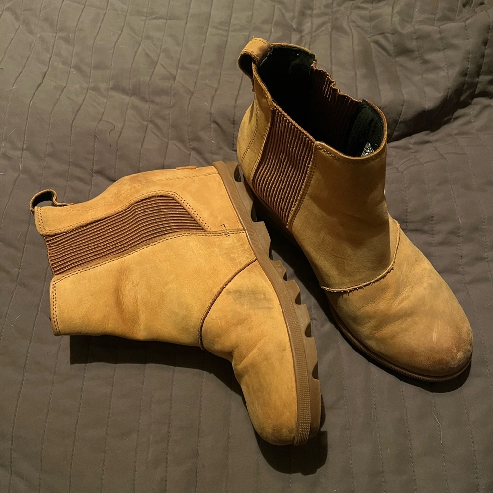 Sorel boots size 10